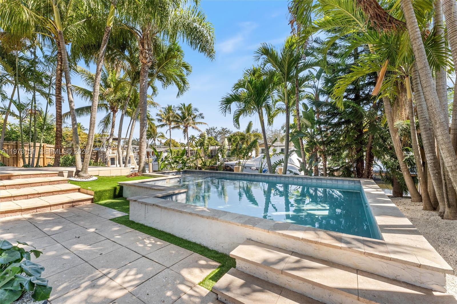 2548 Tortugas Ln Fort Lauderdale, FL 33312