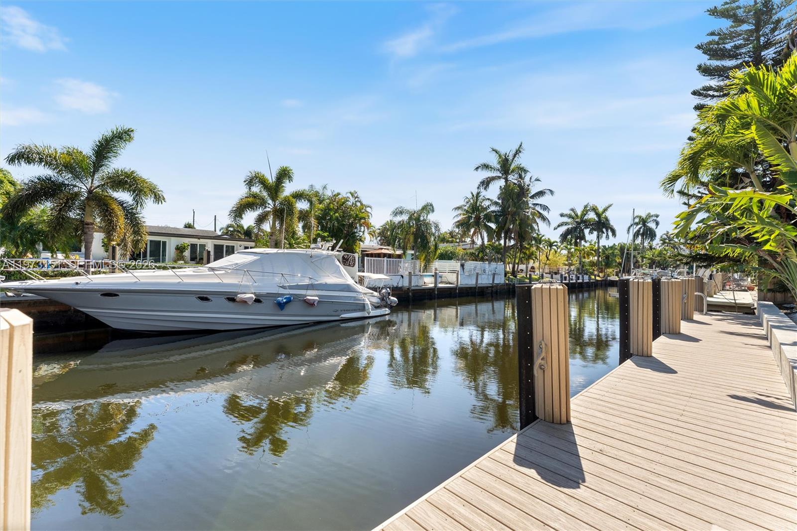 2548 Tortugas Ln Fort Lauderdale, FL 33312