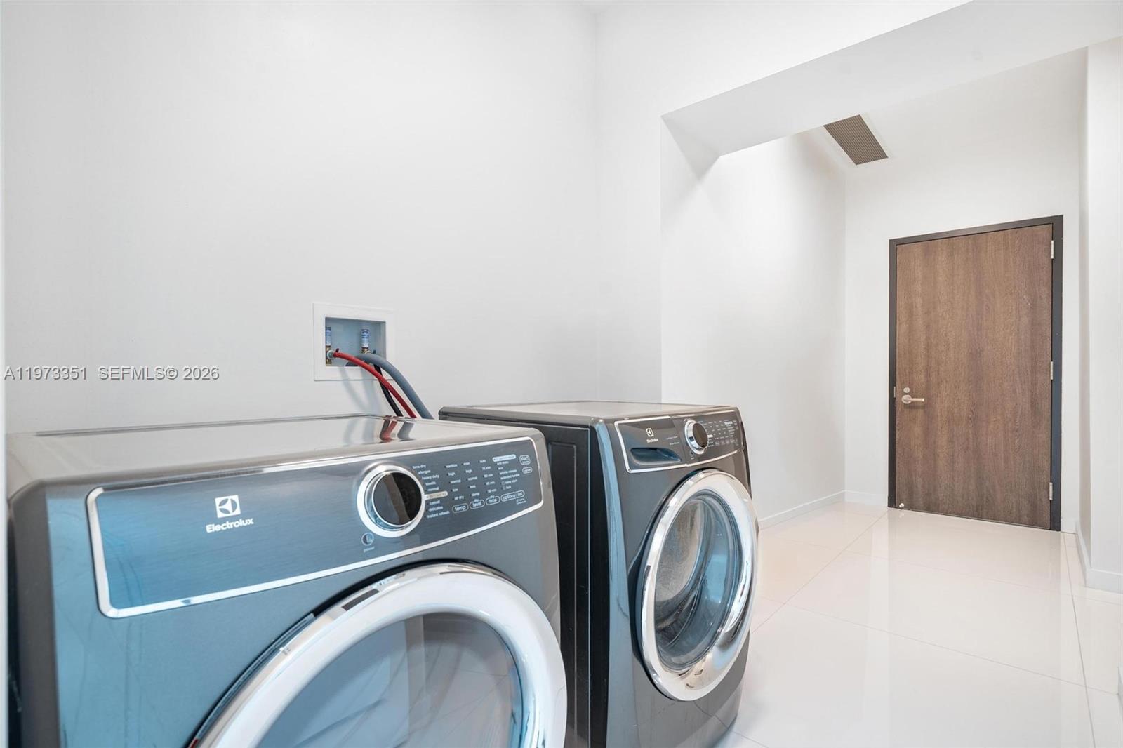 image Rise Brickell City Centre31