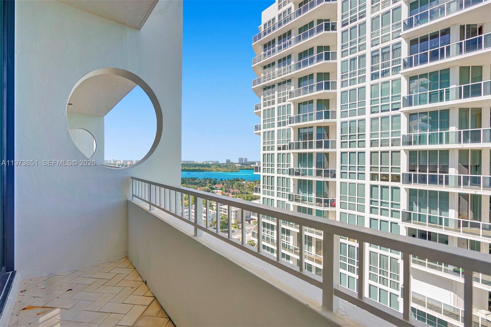 10205 Collins Ave #P8 Bal Harbour, FL 33154