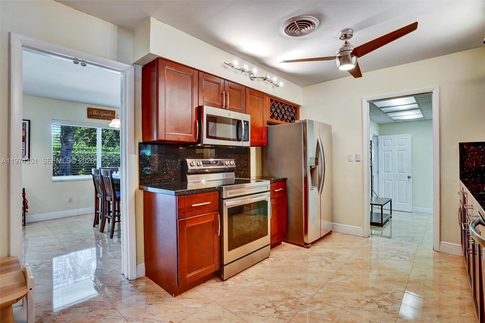 Undisclosed Address Palmetto Bay, FL 33157