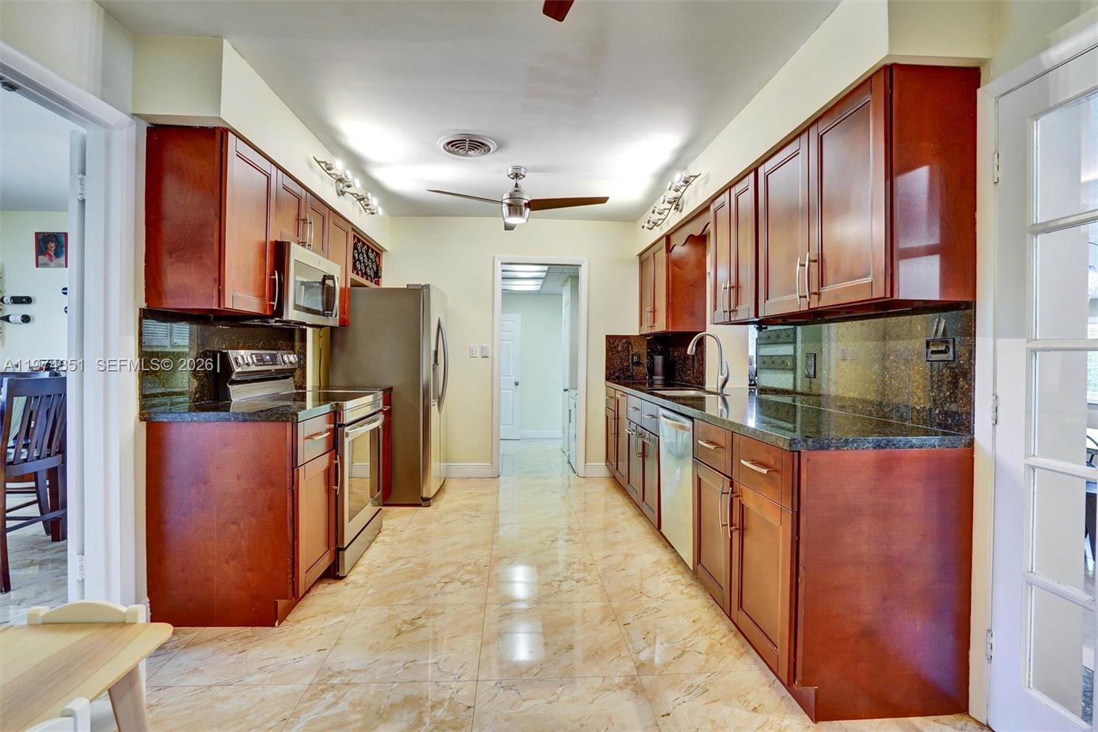 Undisclosed Address Palmetto Bay, FL 33157