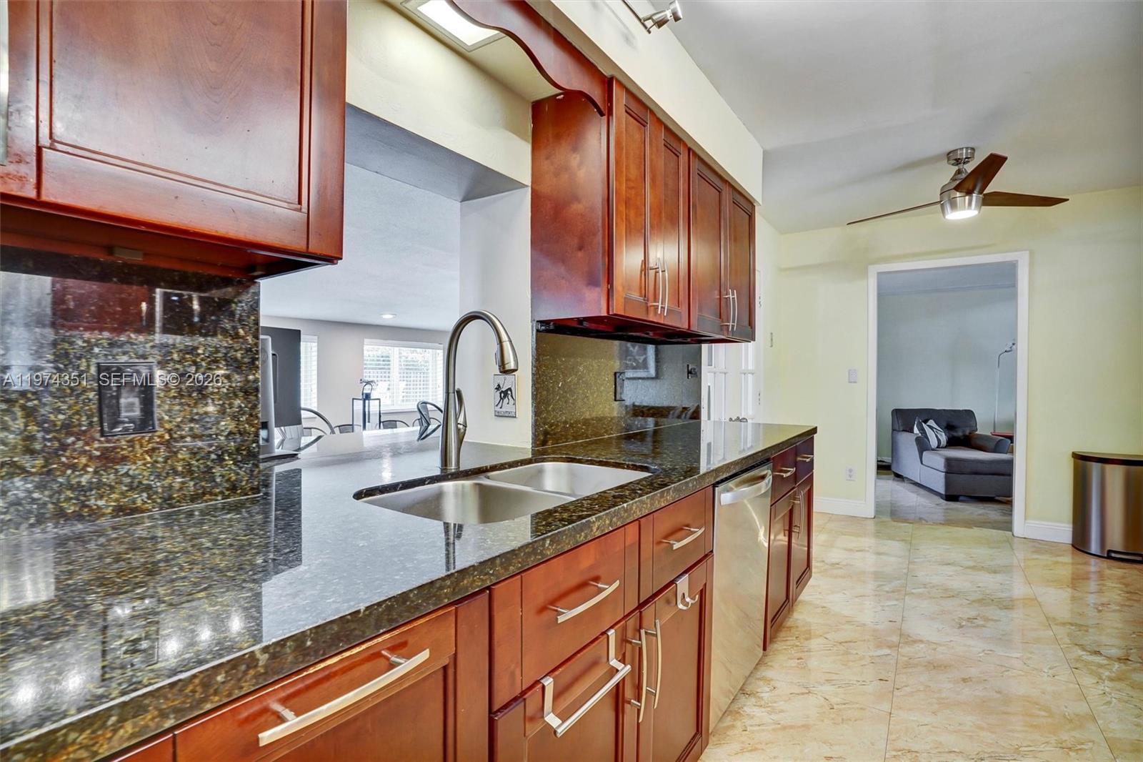 Undisclosed Address Palmetto Bay, FL 33157