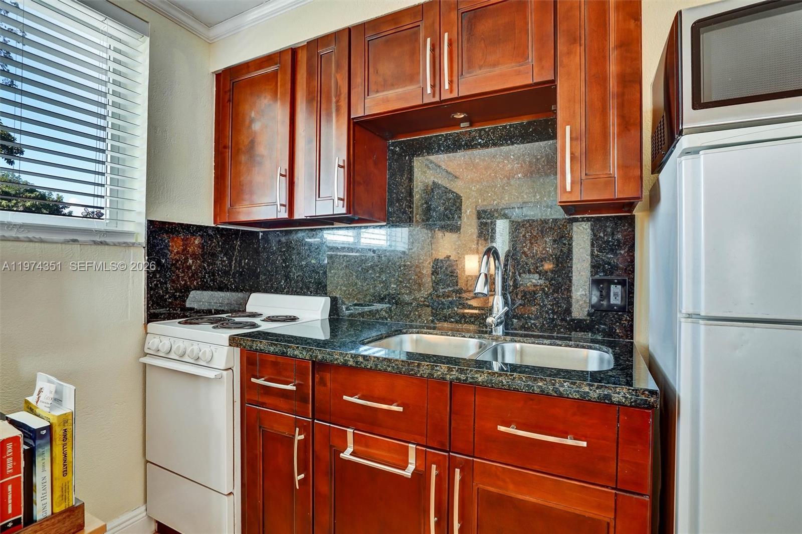 Undisclosed Address Palmetto Bay, FL 33157