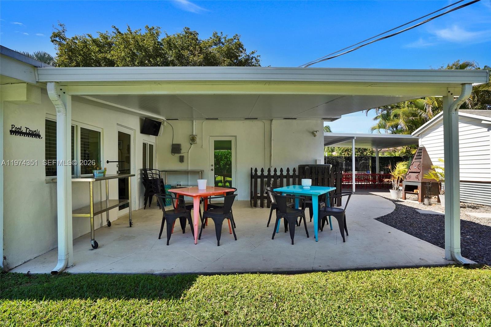 Undisclosed Address Palmetto Bay, FL 33157