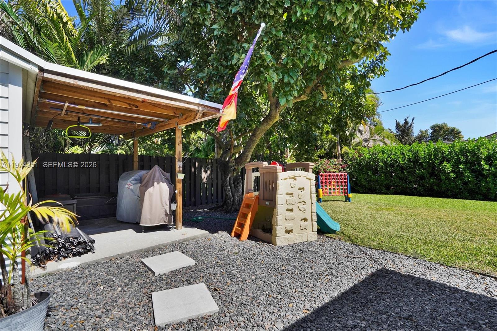 Undisclosed Address Palmetto Bay, FL 33157