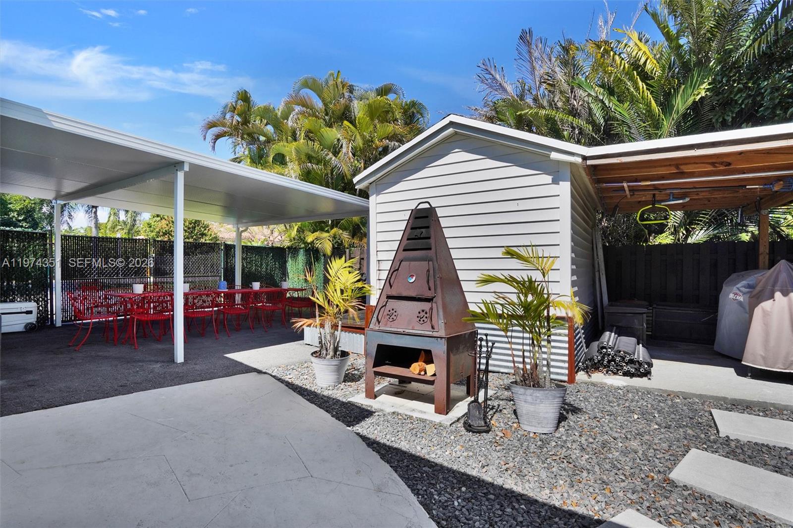 Undisclosed Address Palmetto Bay, FL 33157