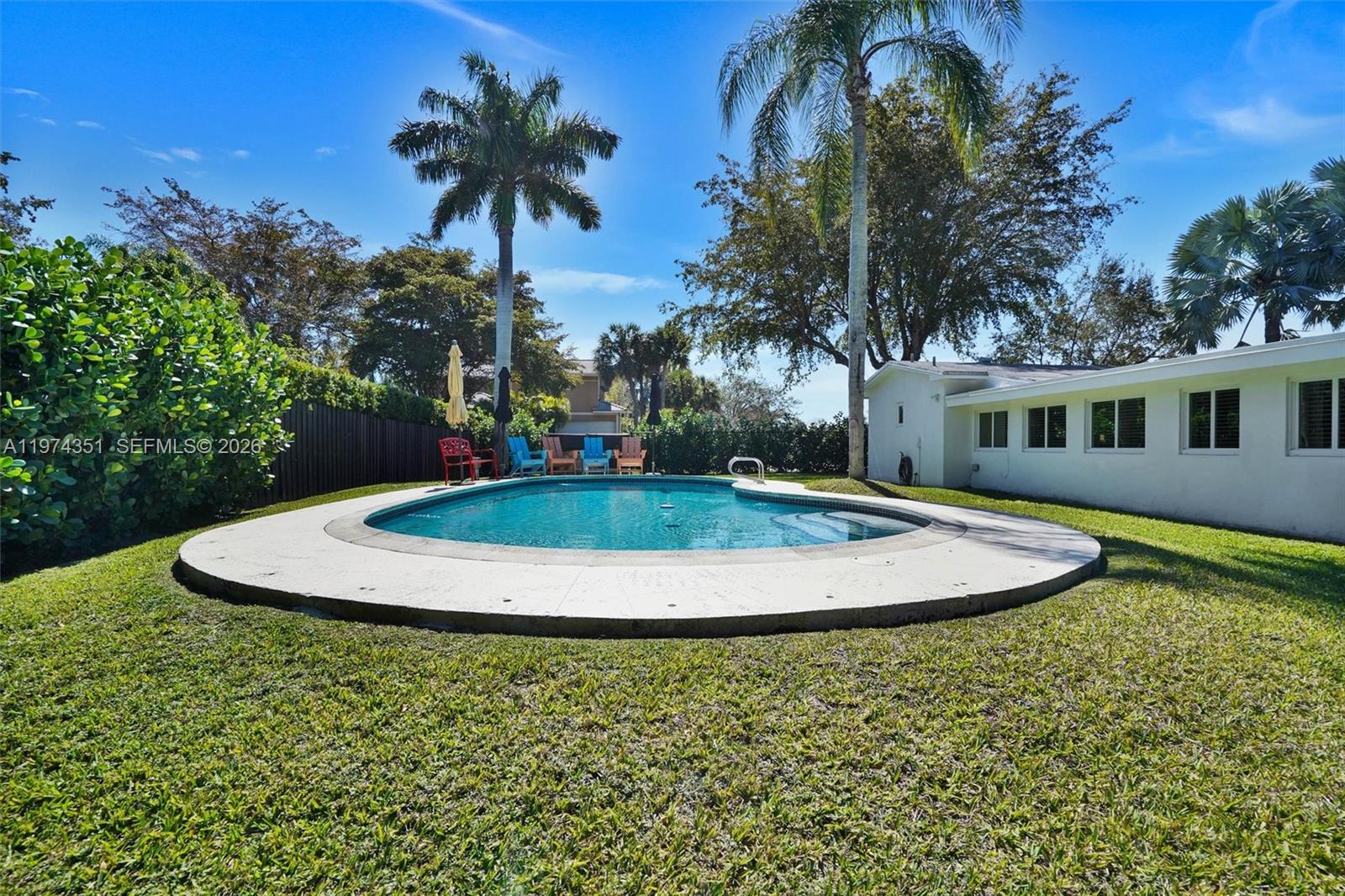 Undisclosed Address Palmetto Bay, FL 33157