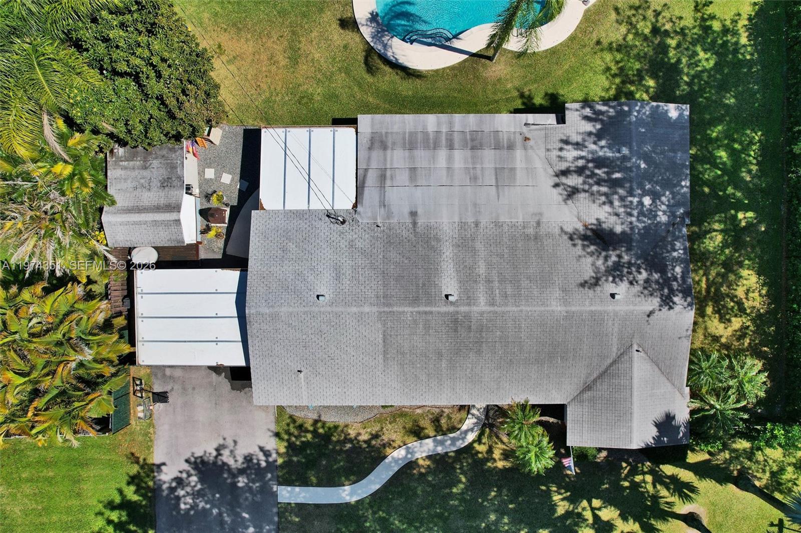 Undisclosed Address Palmetto Bay, FL 33157