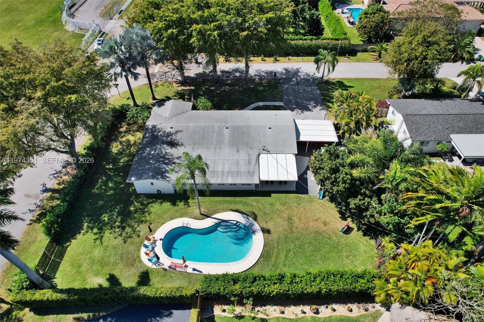 Undisclosed Address Palmetto Bay, FL 33157
