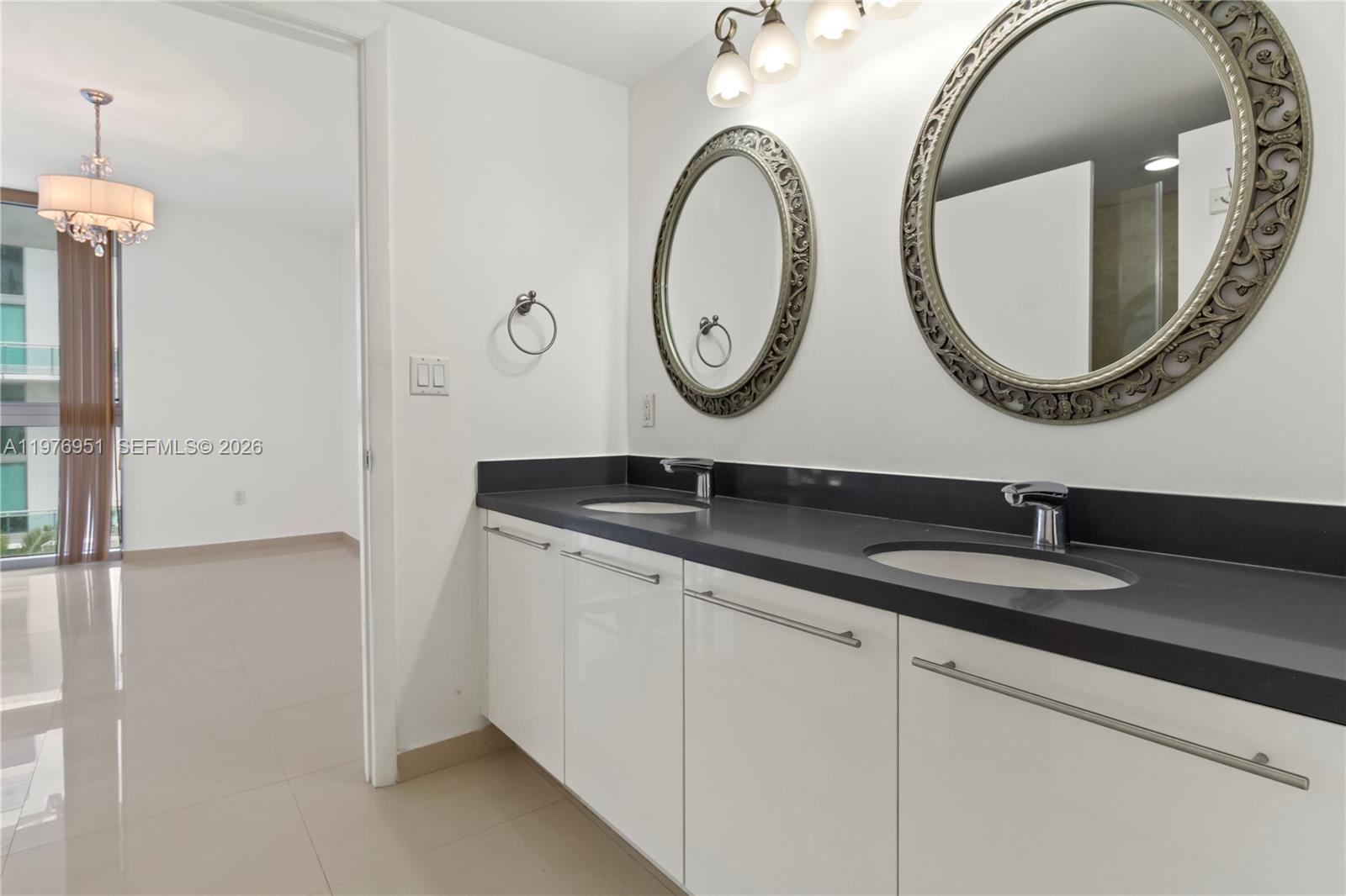 90 SW 3rd St #TH505 Miami, FL 33130