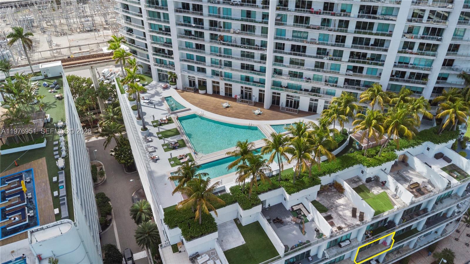 90 SW 3rd St #TH505 Miami, FL 33130