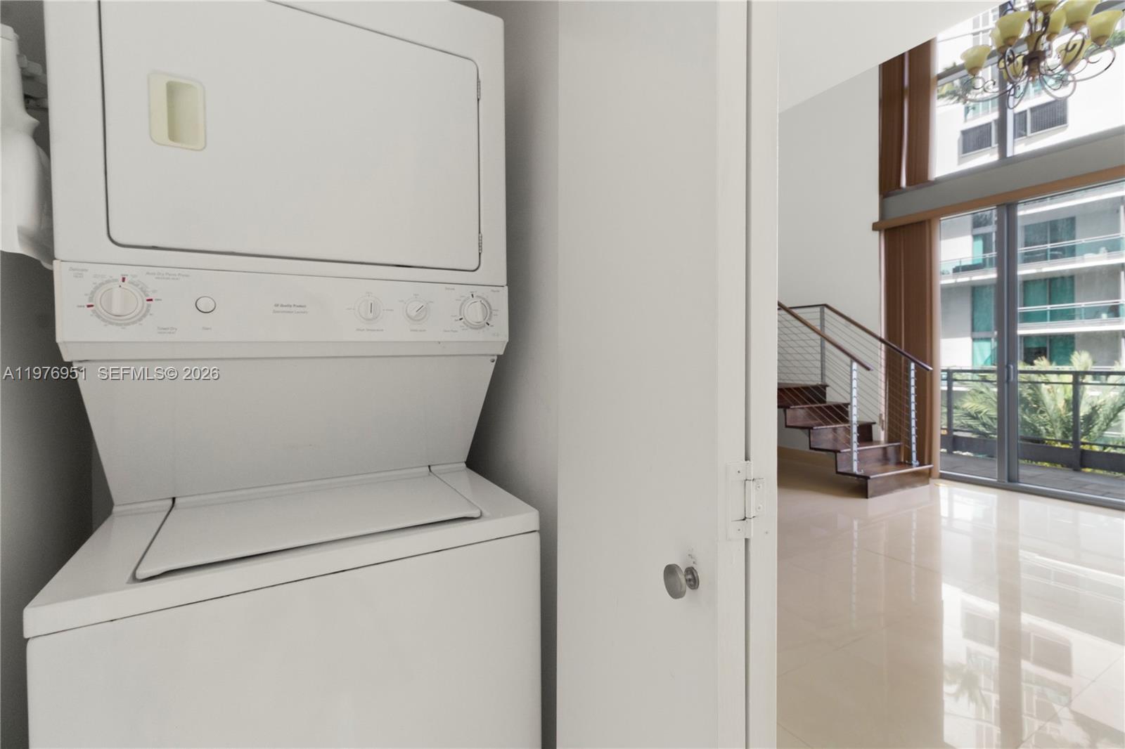 90 SW 3rd St #TH505 Miami, FL 33130