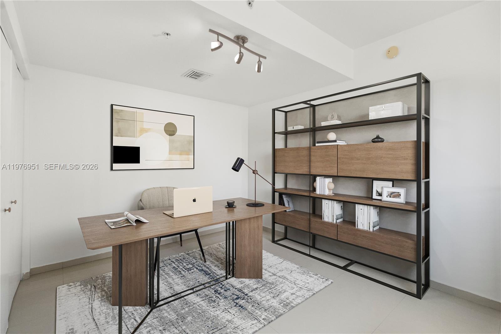 90 SW 3rd St #TH505 Miami, FL 33130