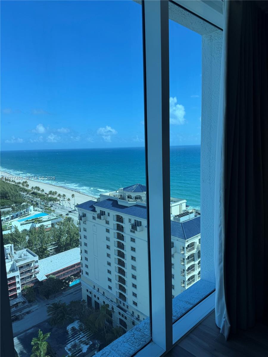 551 N Fort Lauderdale Bch Blvd #R2201 Fort Lauderdale, FL 33304