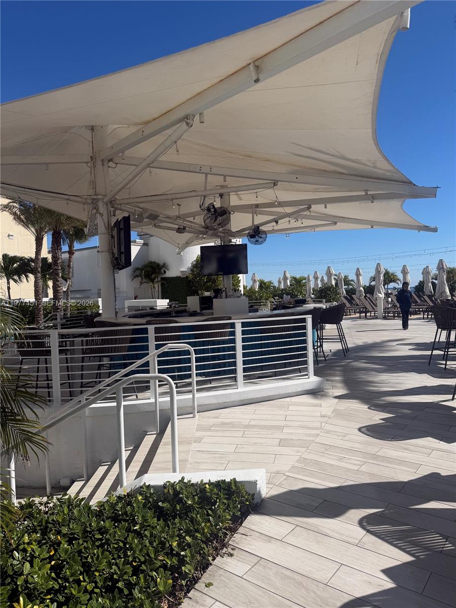 551 N Fort Lauderdale Bch Blvd #R2201 Fort Lauderdale, FL 33304