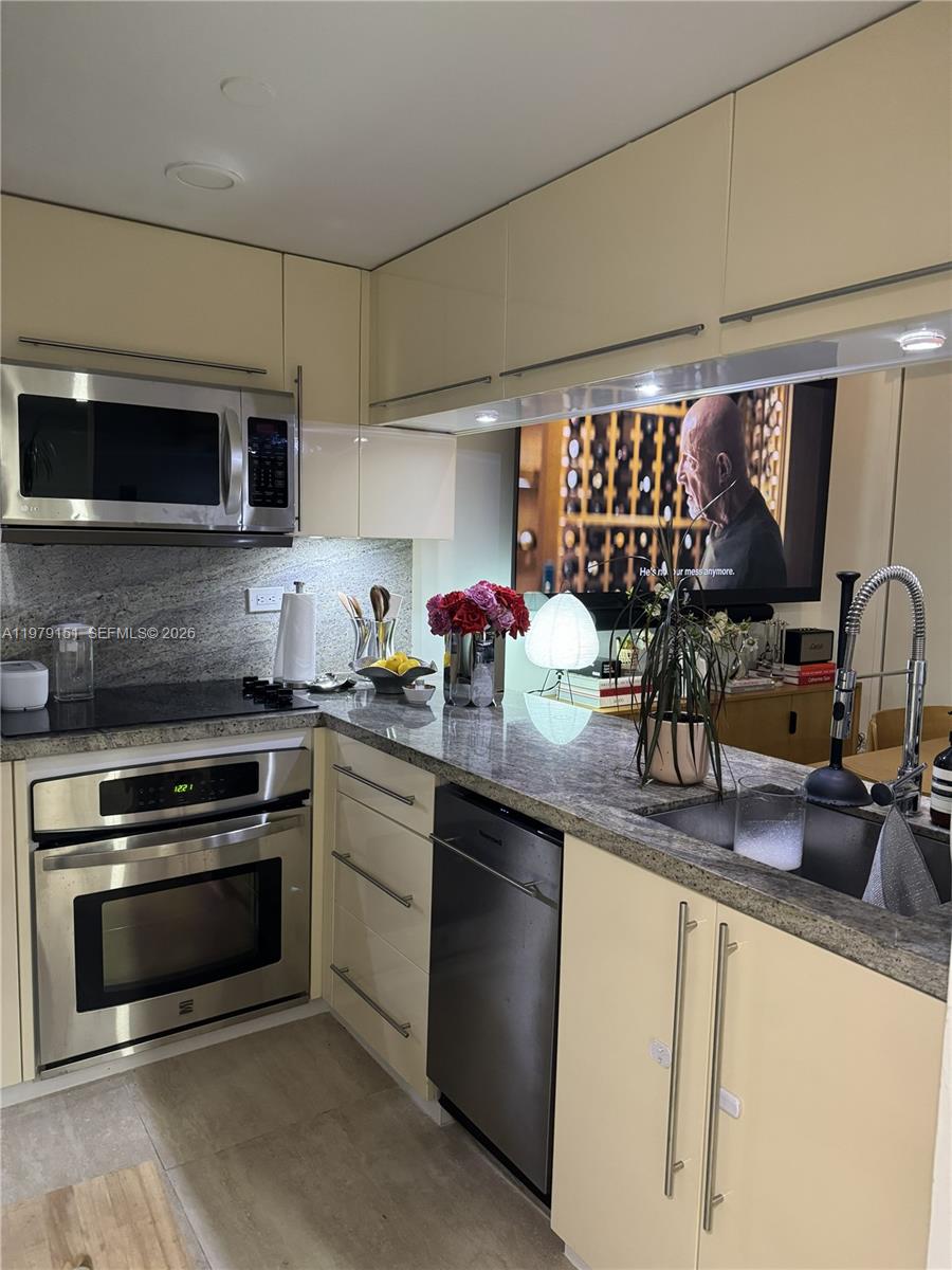 2801 Florida Ave #433 Coconut Grove, FL 33133