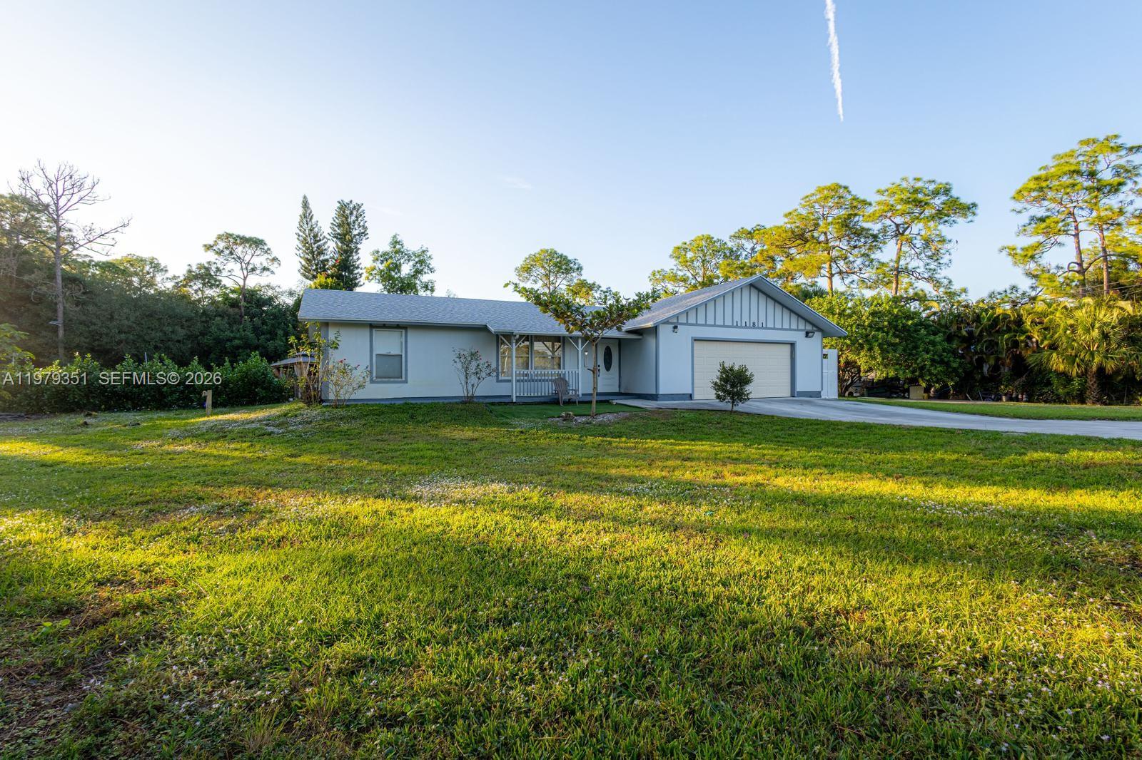 1181 W C Rd Loxahatchee, FL 33470