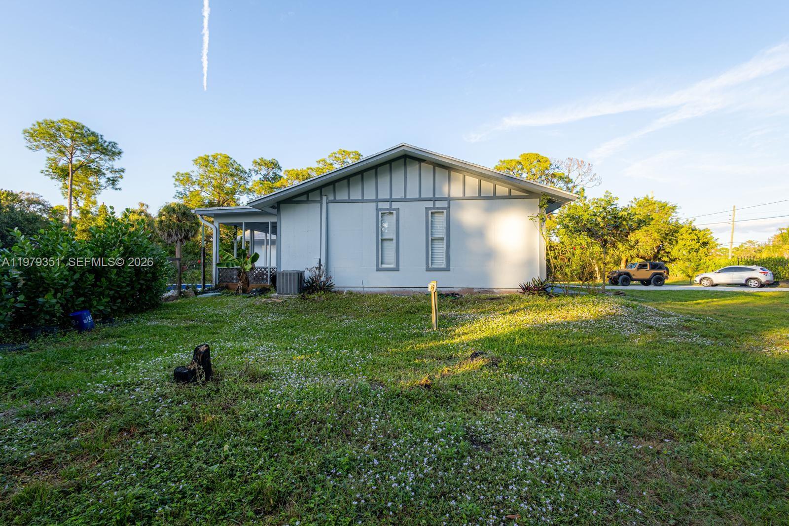 1181 W C Rd Loxahatchee, FL 33470