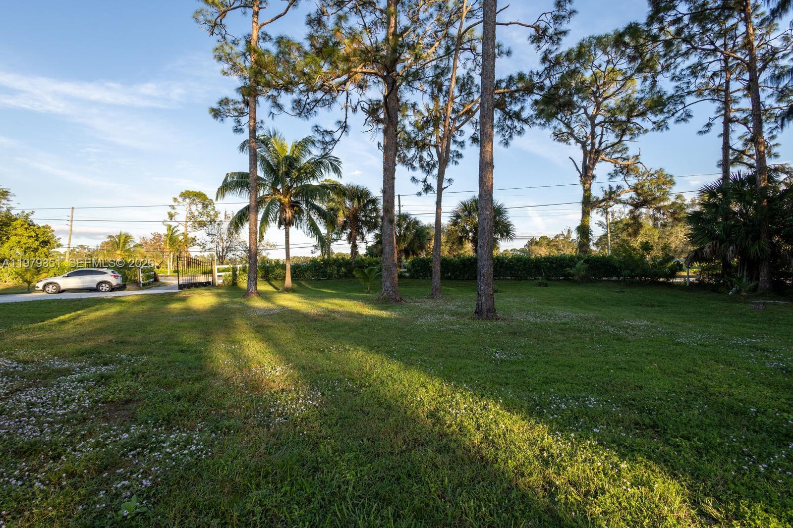 1181 W C Rd Loxahatchee, FL 33470