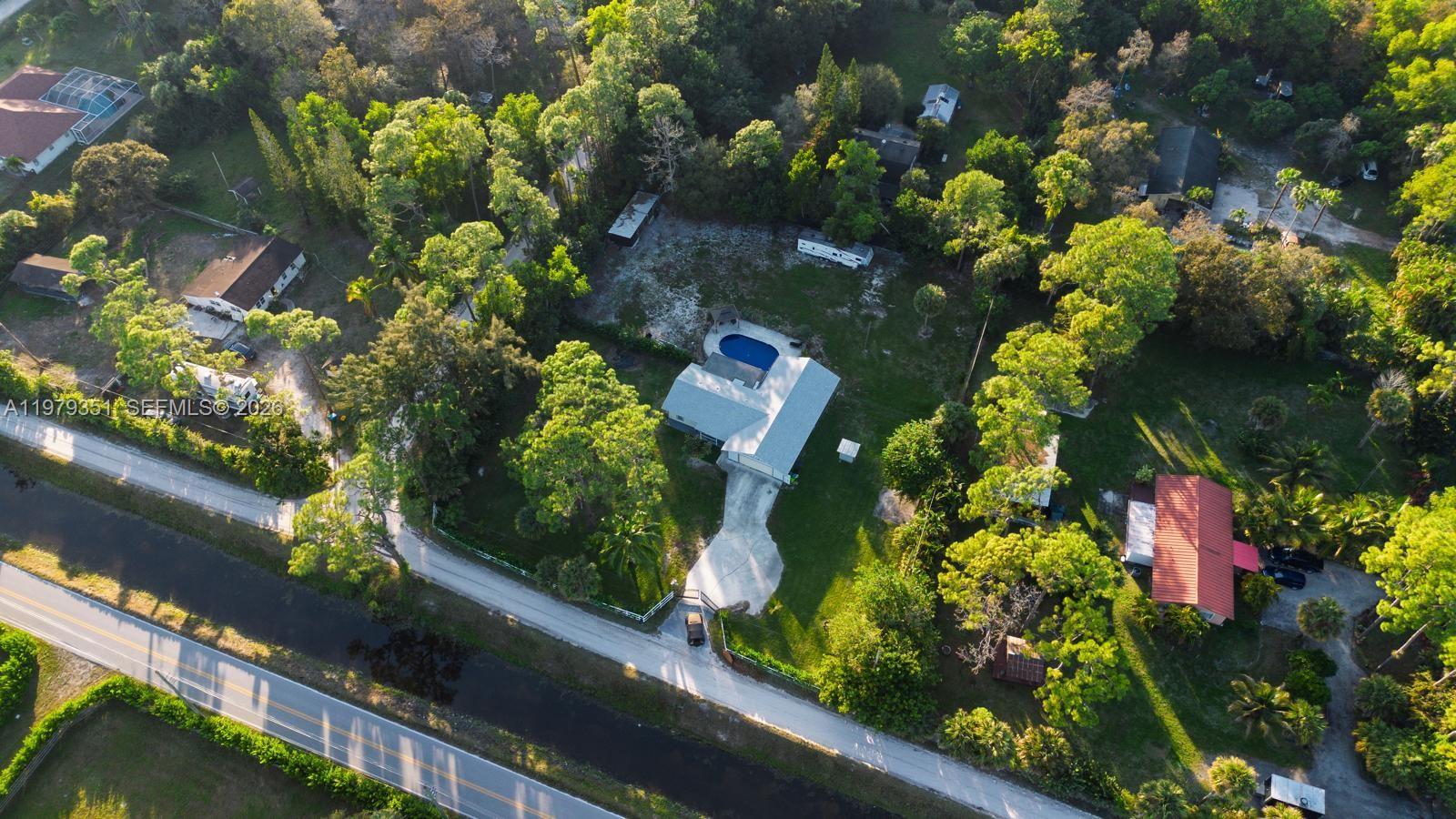 1181 W C Rd Loxahatchee, FL 33470