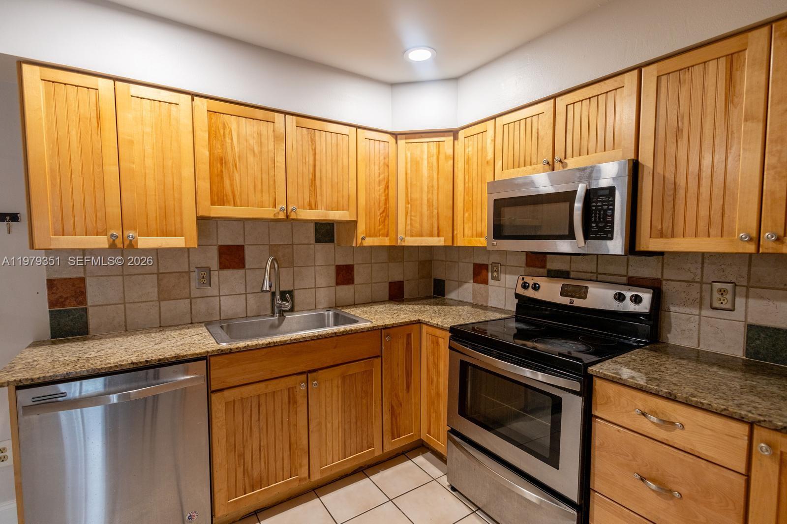 1181 W C Rd Loxahatchee, FL 33470