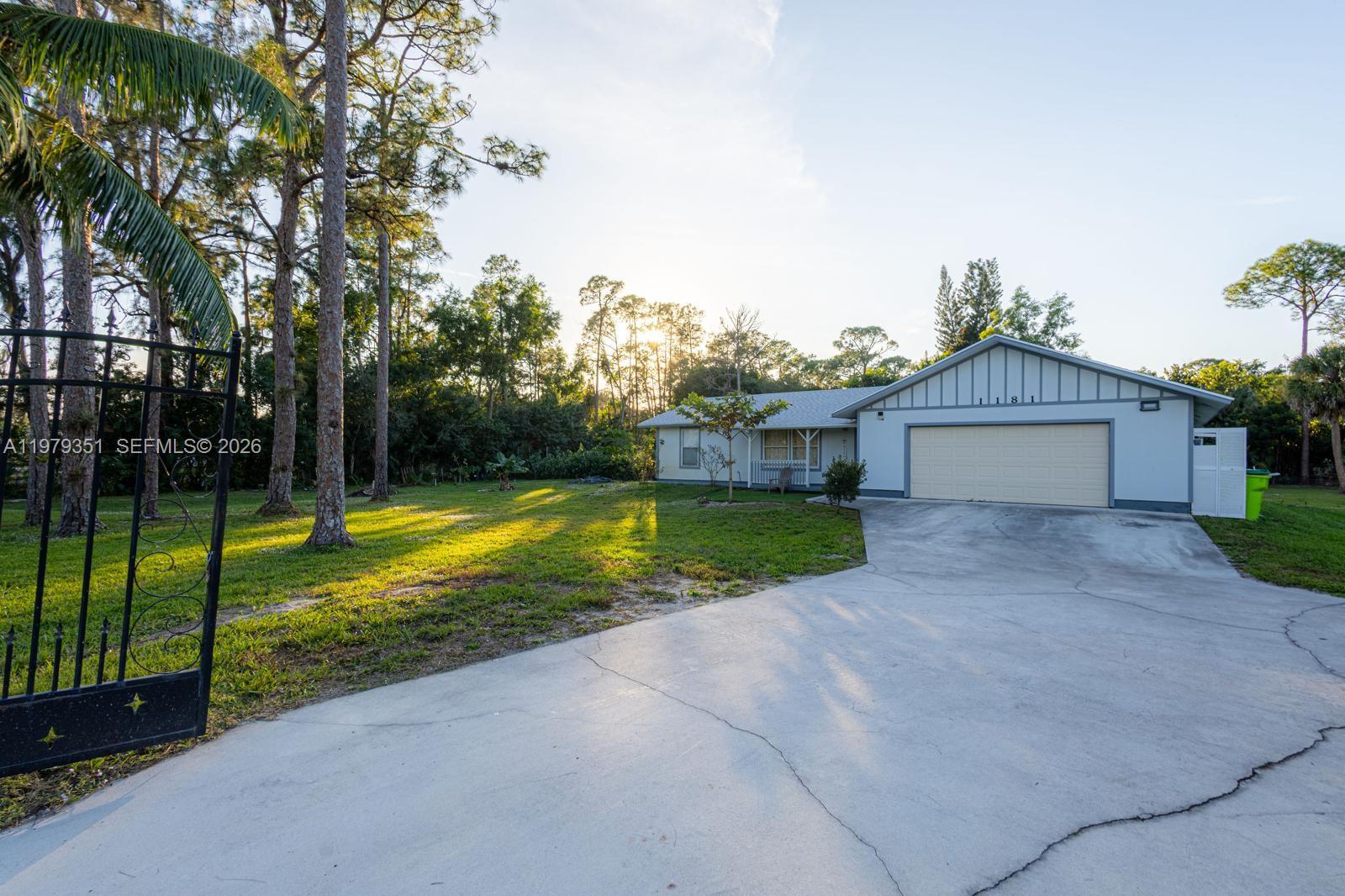 1181 W C Rd Loxahatchee, FL 33470