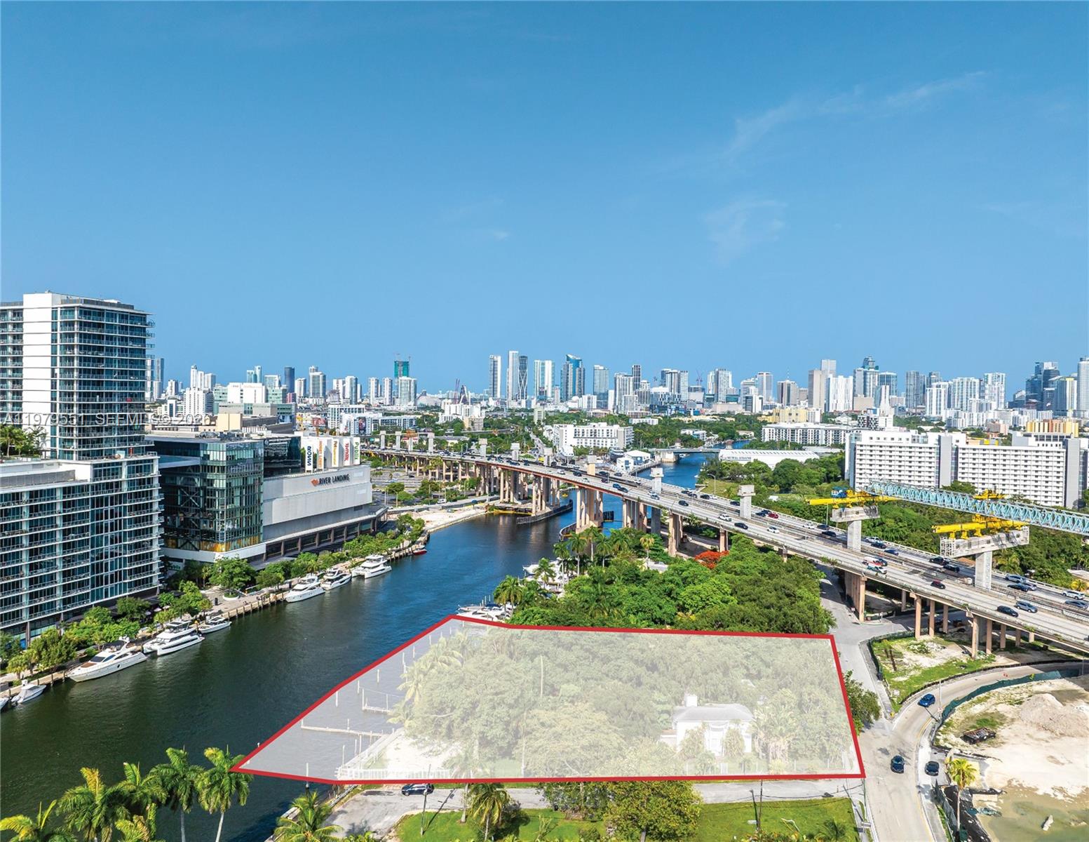 1515-1543 NW North Riv Dr Miami, FL 33125