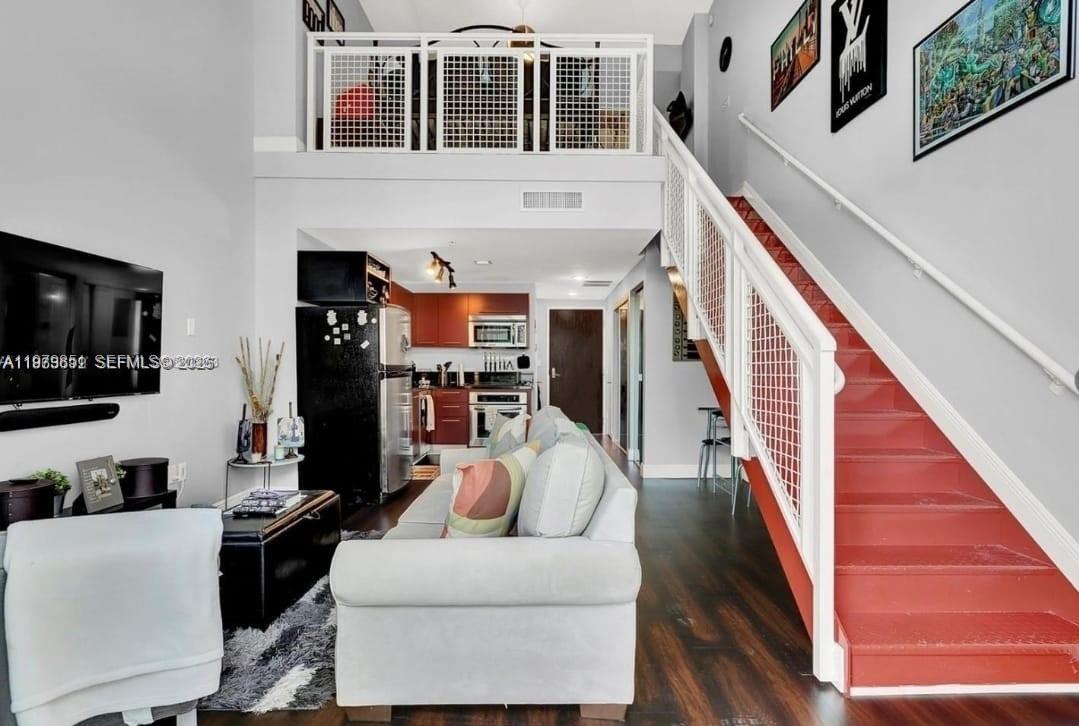 image Vizcayne North36