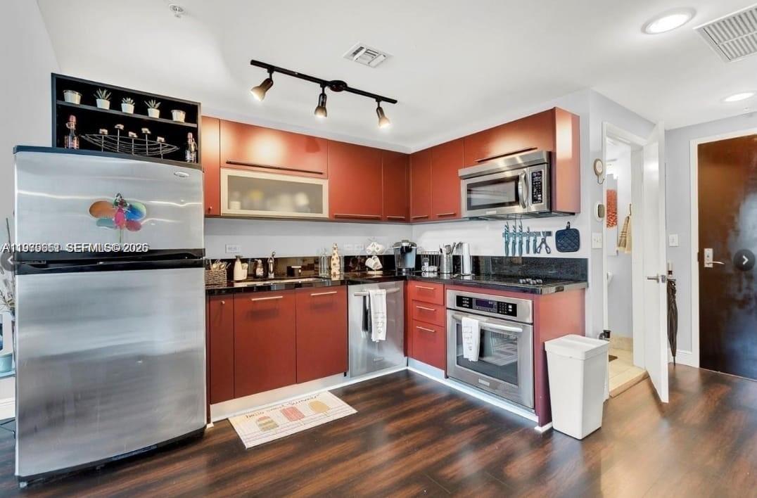 image Vizcayne North37