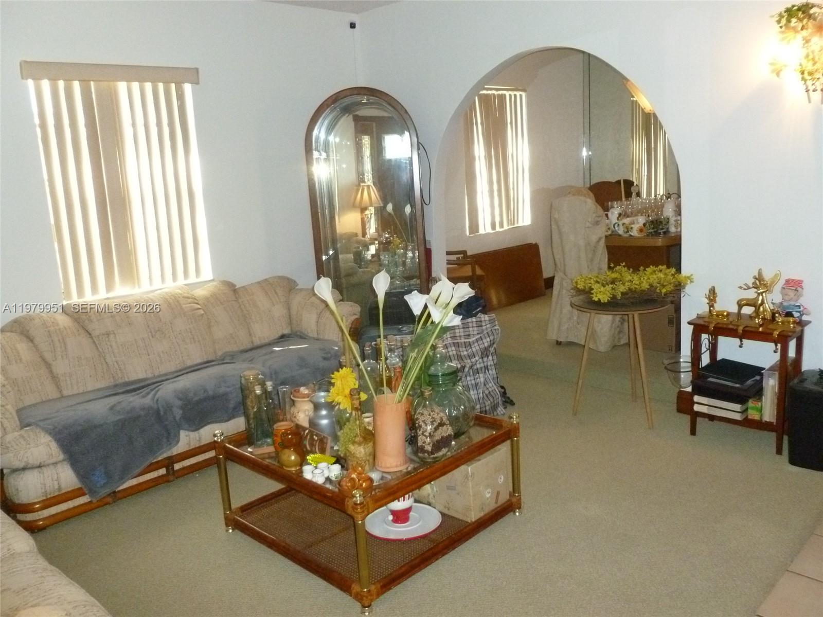 3261 NW 14th St Miami, FL 33125