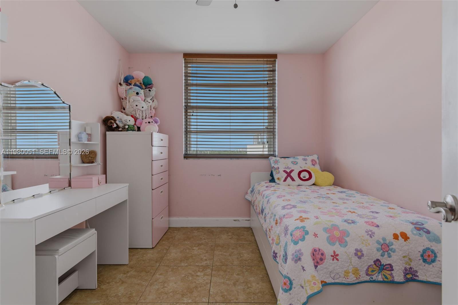 2841 NE 163rd St #802 North Miami Beach, FL 33160