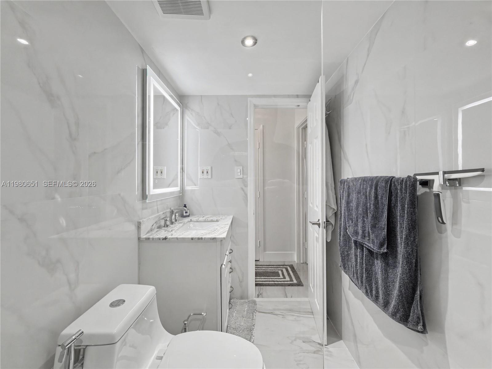 5301 Ocean Ter #7 Marathon, FL 33050