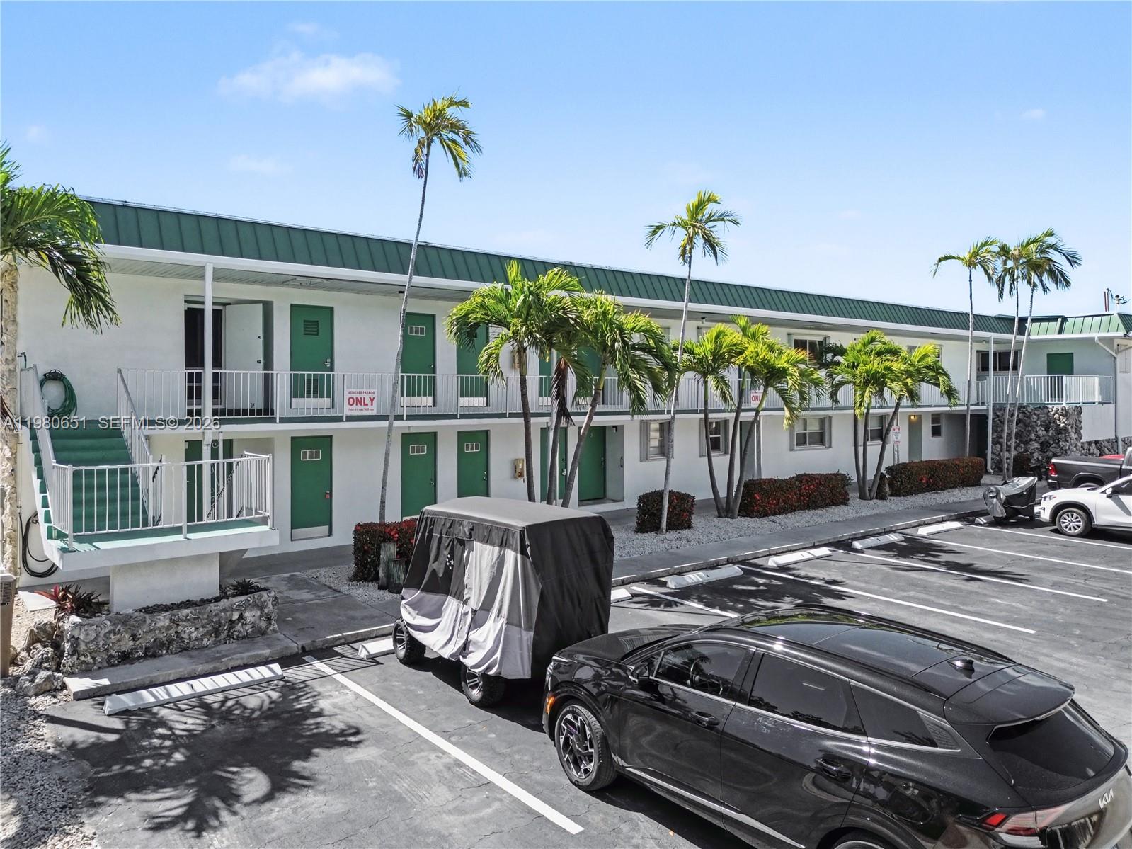 5301 Ocean Ter #7 Marathon, FL 33050