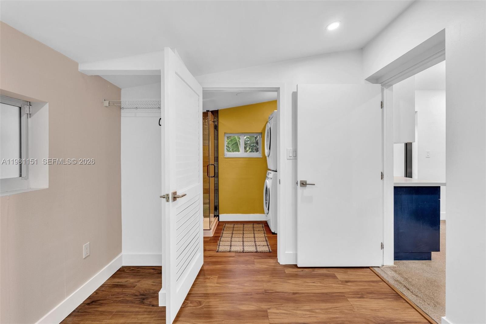 2431 Mayo St Hollywood, FL 33020