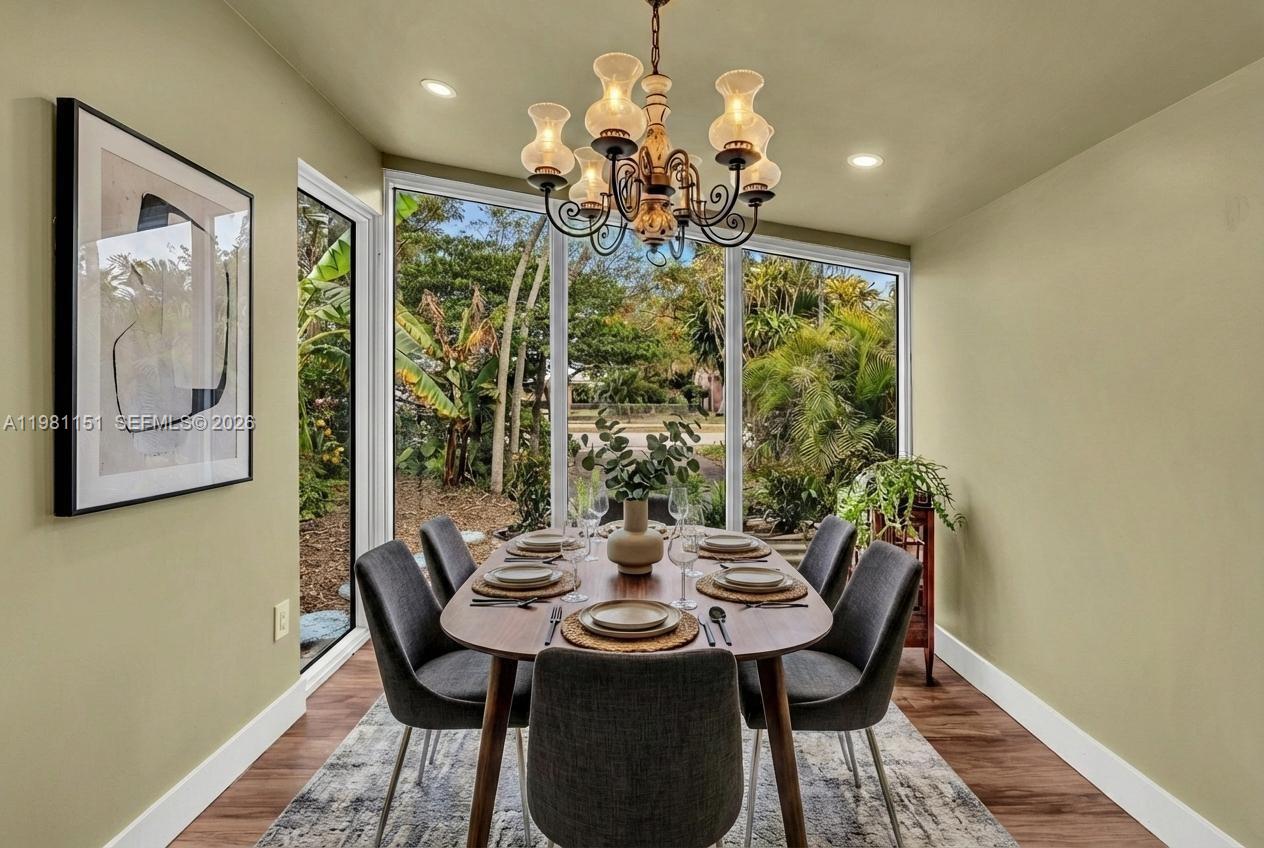 2431 Mayo St Hollywood, FL 33020