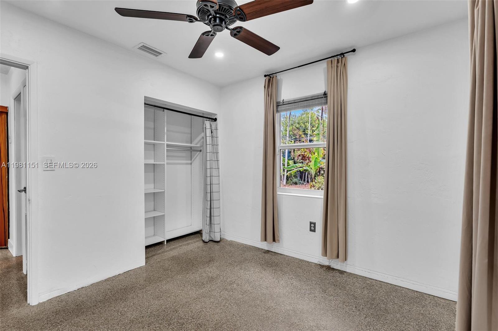 2431 Mayo St Hollywood, FL 33020