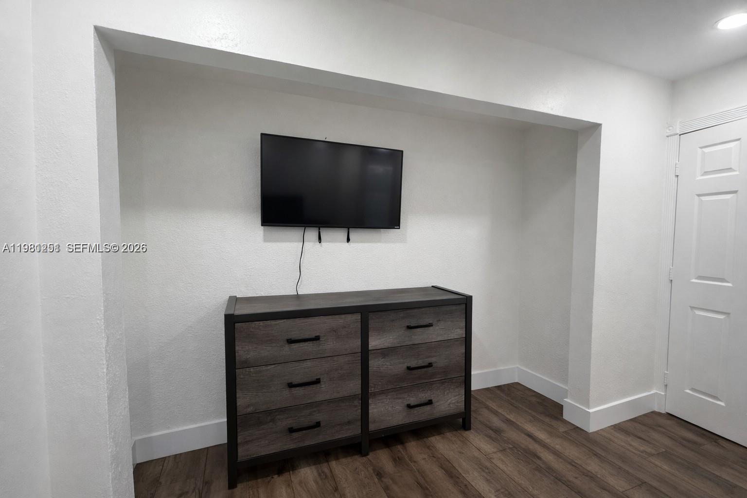 12504 SW 112th Ter Miami, FL 33186