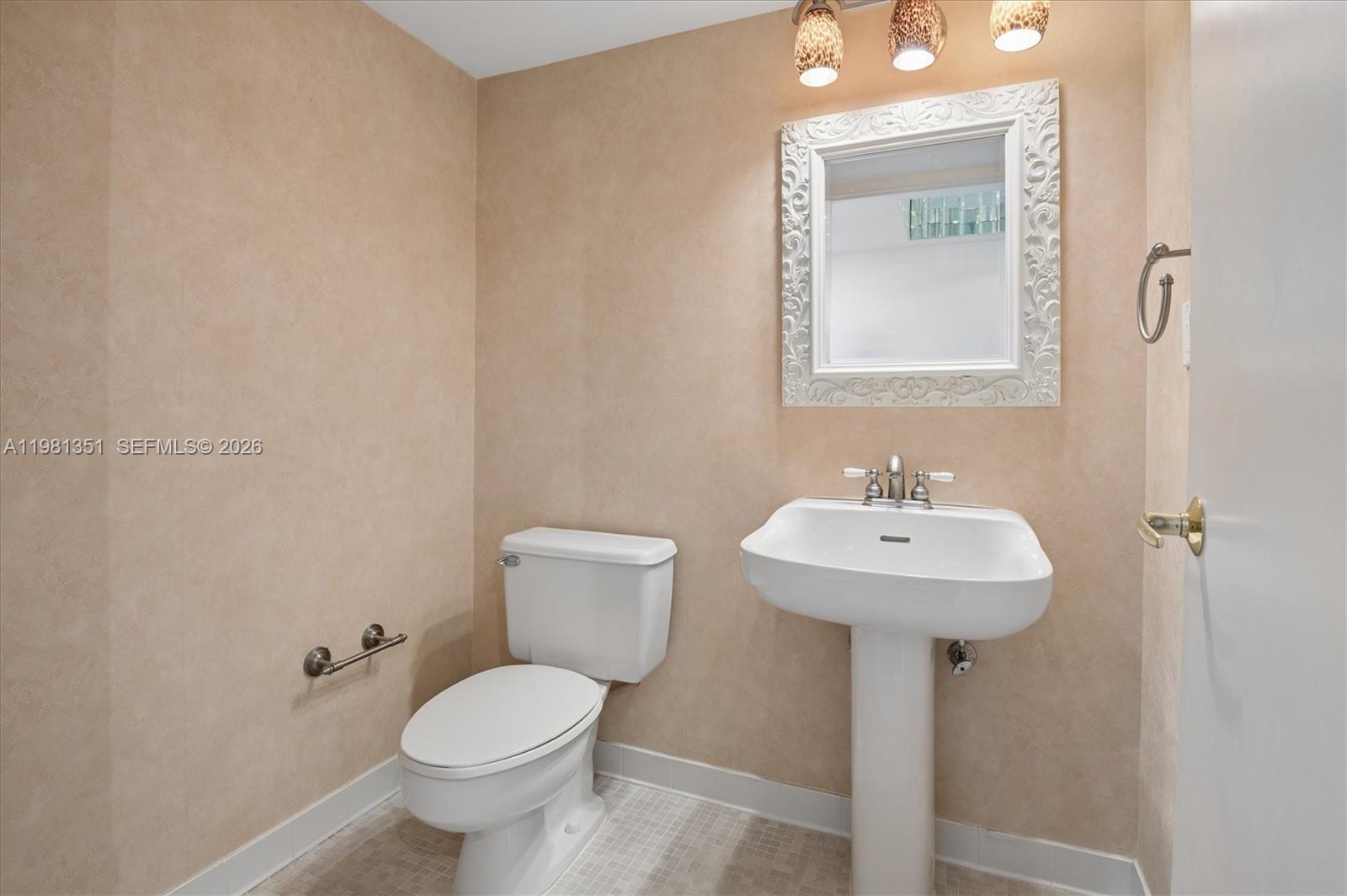 300 Three Iss Blvd #516 Hallandale Beach, FL 33009