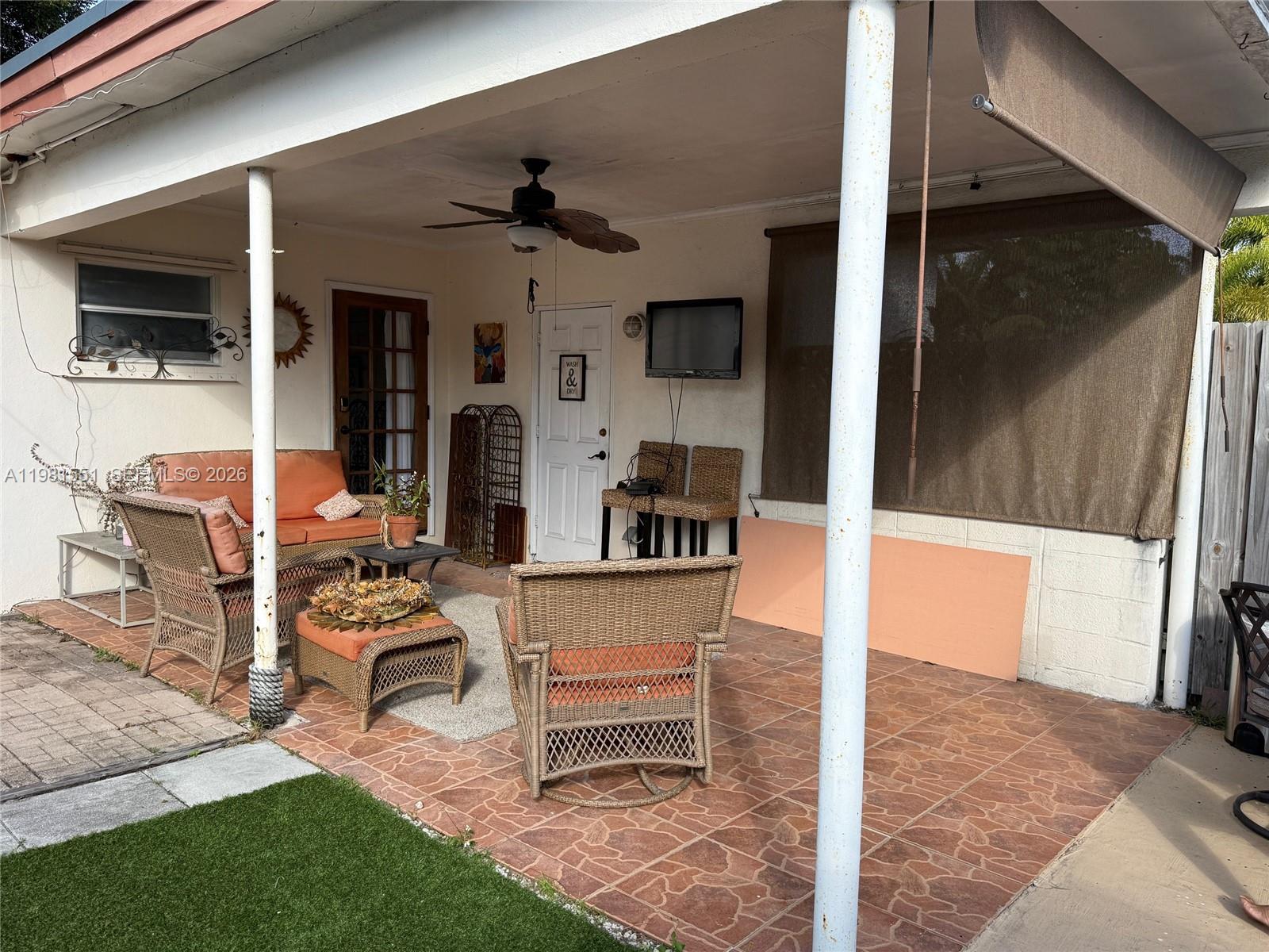 1544 NW 4th Ave Fort Lauderdale, FL 33311