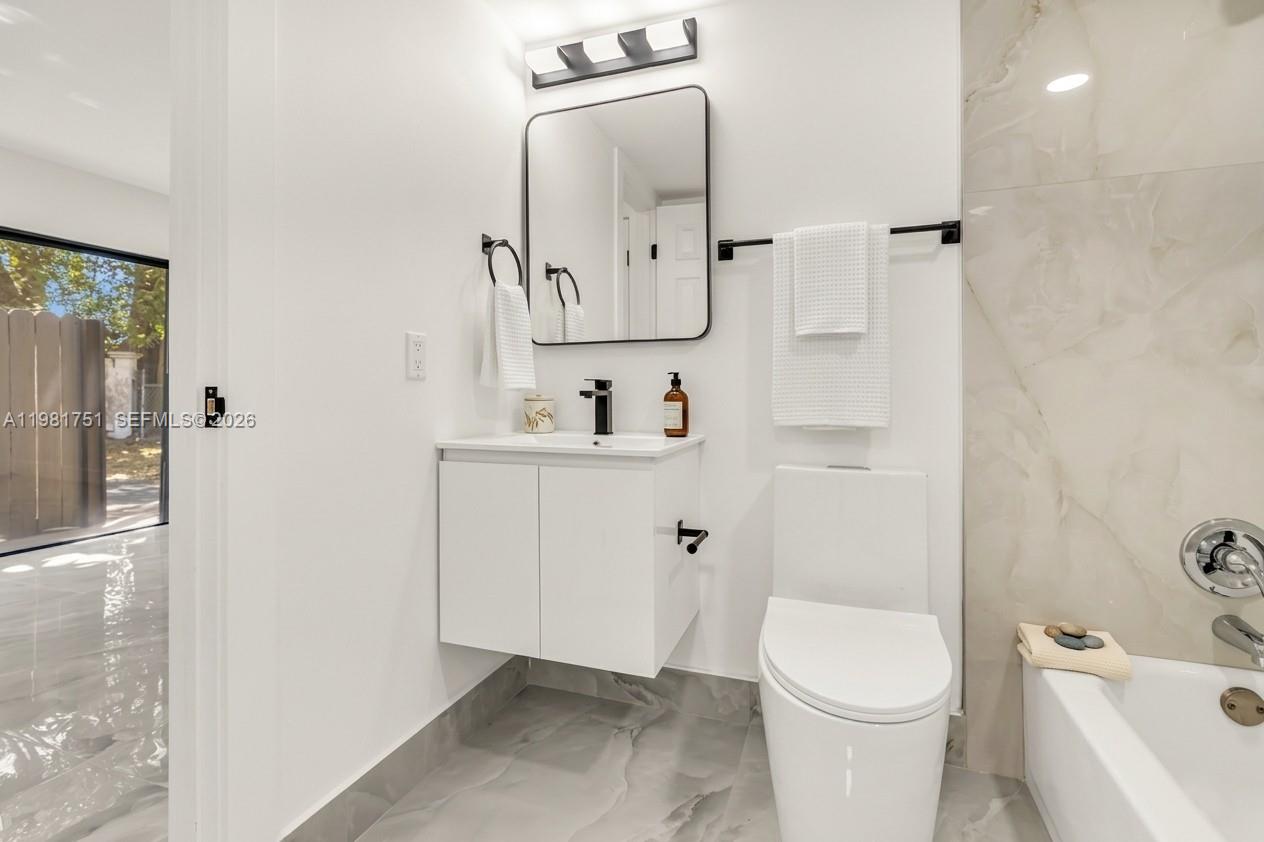 9332 SW 132nd St Miami, FL 33176