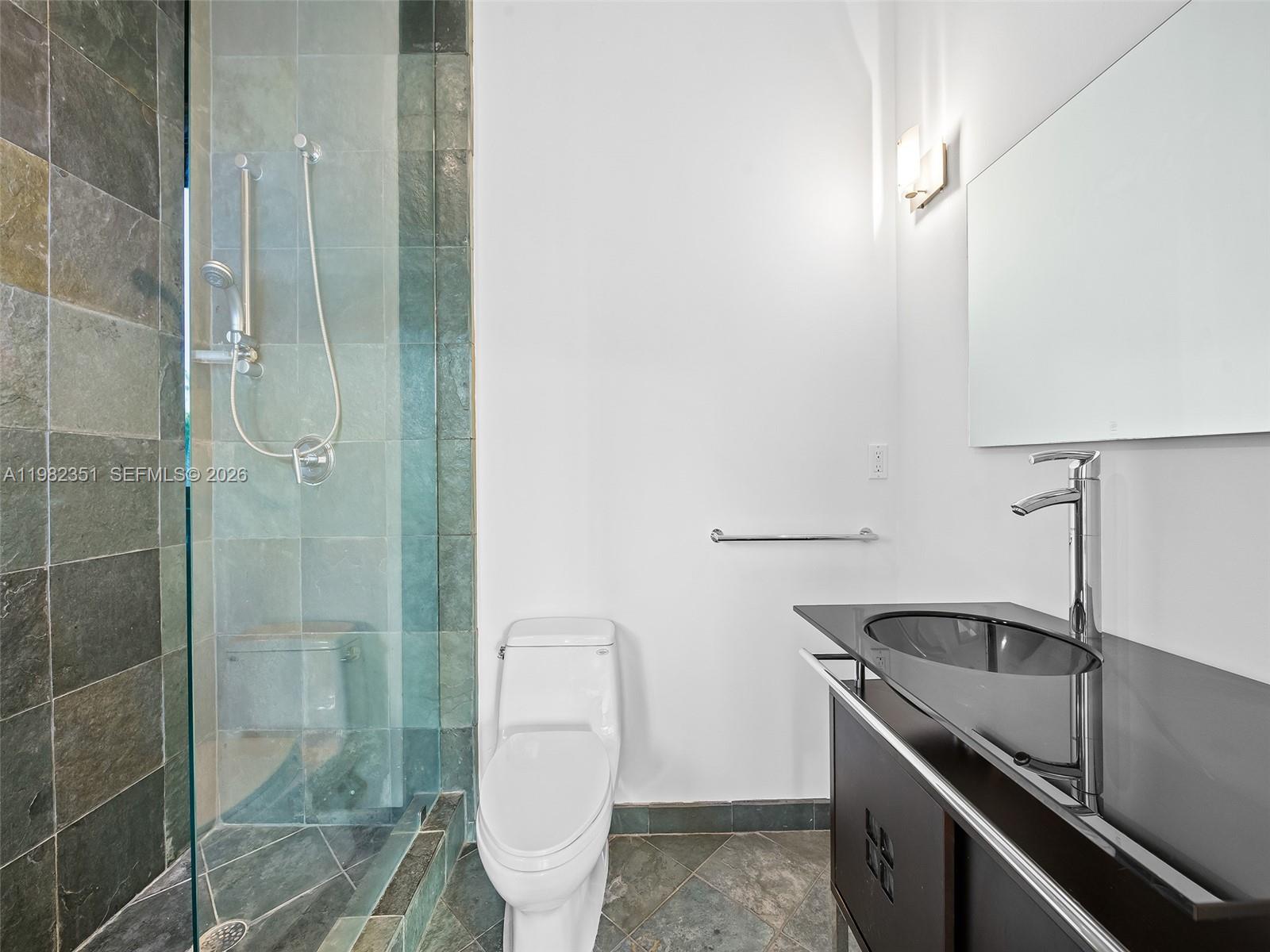 450 Victoria Ter Fort Lauderdale, FL 33301