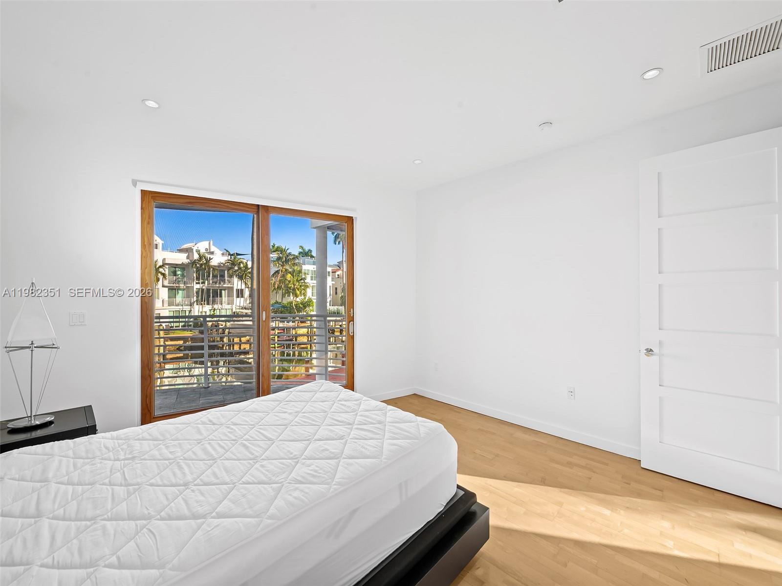 450 Victoria Ter Fort Lauderdale, FL 33301