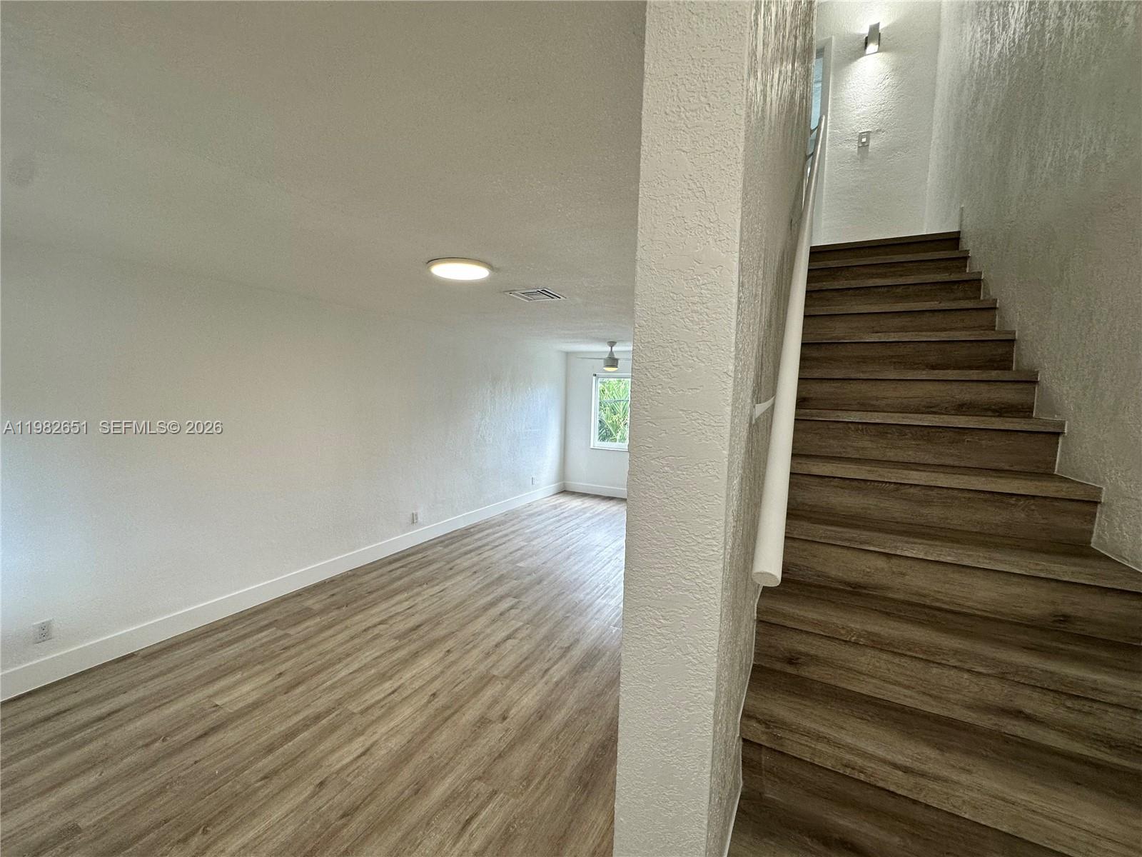 913 NE 17th St #8 Fort Lauderdale, FL 33305