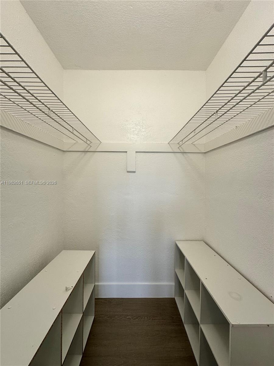 913 NE 17th St #8 Fort Lauderdale, FL 33305