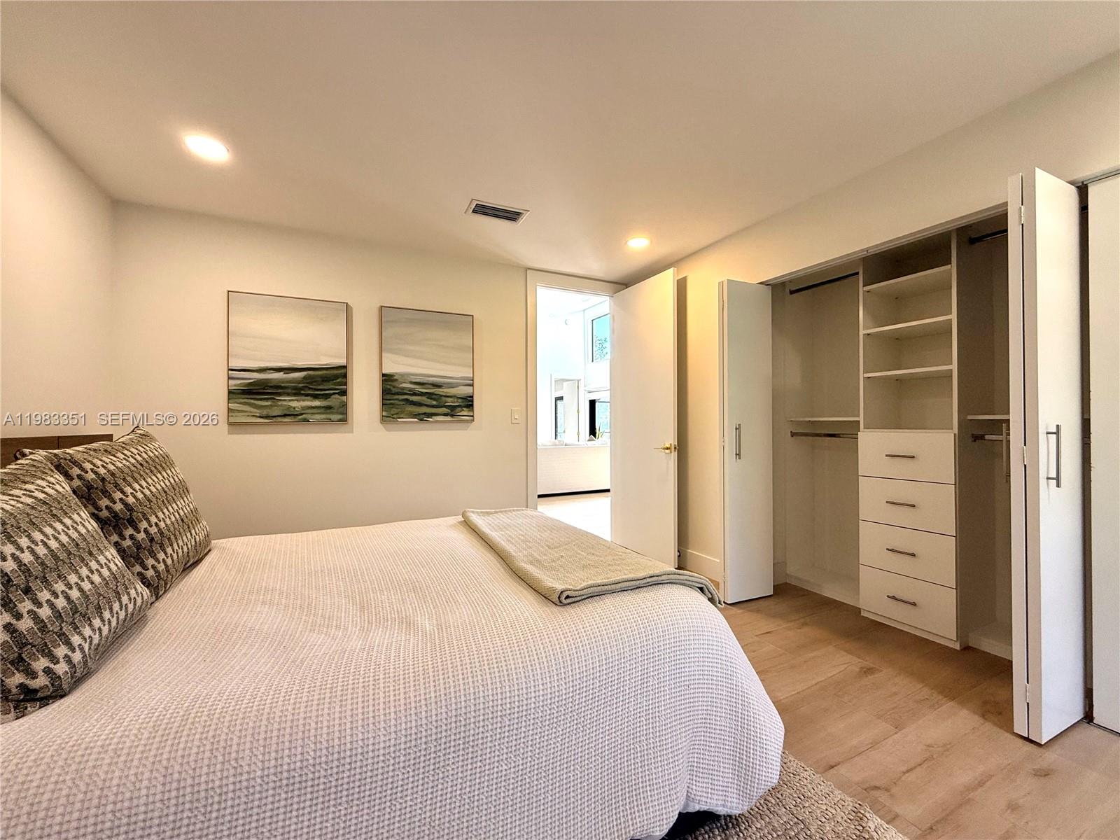 670 Deer Crk Holw Cir Deerfield Beach, FL 33442