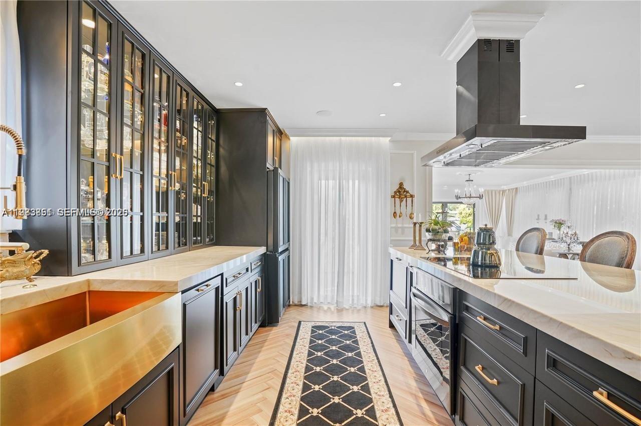 1625 Daytonia Rd Miami Beach, FL 33141