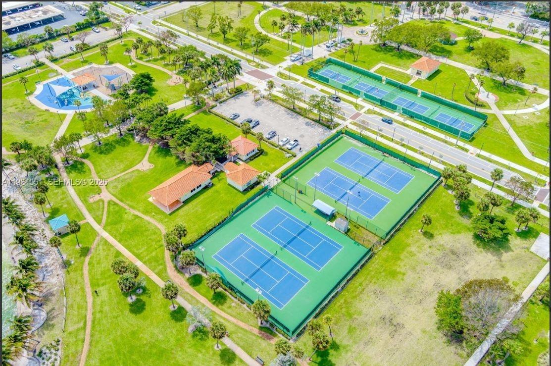 801 Lake Shr Dr #403 Lake Park, FL 33403