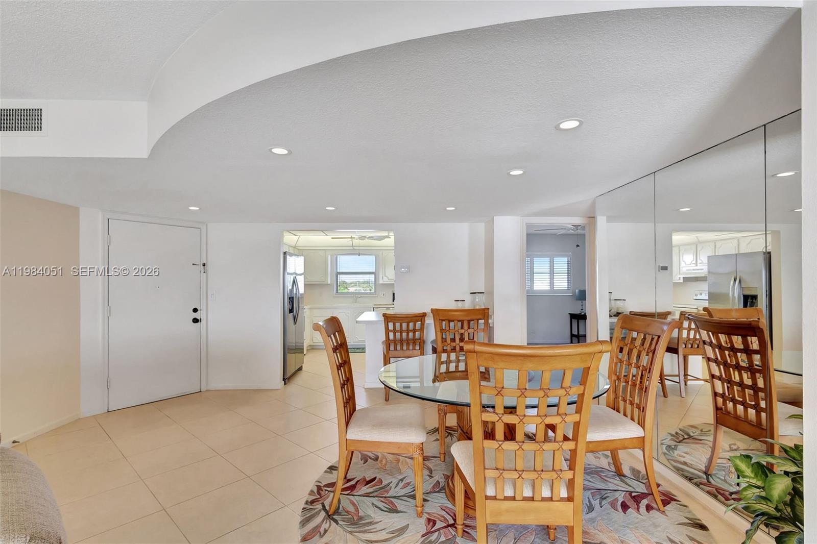 801 Lake Shr Dr #403 Lake Park, FL 33403