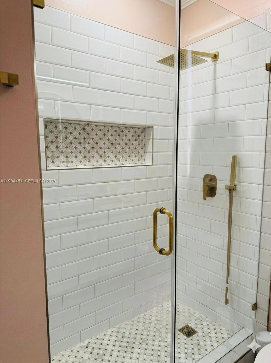 16364 SW 63rd Ter Miami, FL 33193